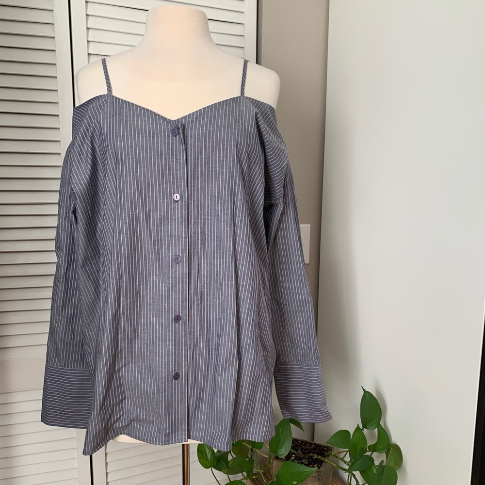 ACHIO - Off shoulder button up